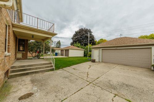 3716 Ohio Ave, Milwaukee WI 53207-2747 exterior