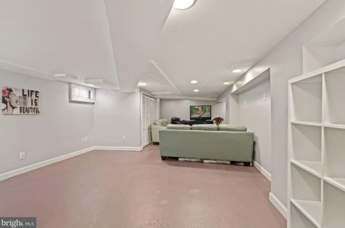 856 Venable Pl, Washington DC 20012-2611 exterior