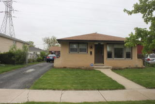 12225 44th Pl, Chicago, IL 60803-2402