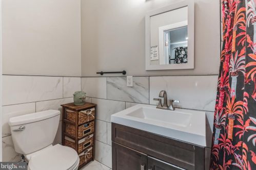 1233 49 St, Philadelphia PA 19143-4438 exterior