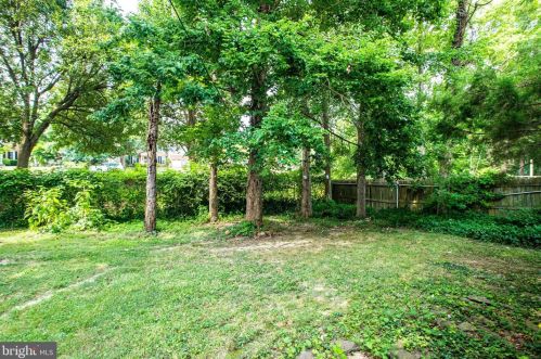 1503 Cool Spg Dr, Alexandria VA 22308-1619 exterior