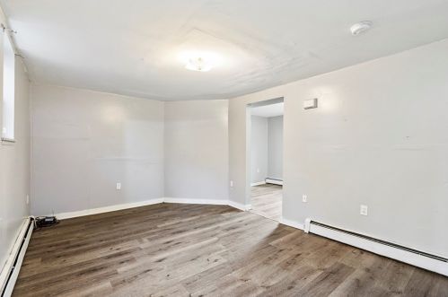 204 Minooka St, Pittsburgh PA 15210-3503 exterior