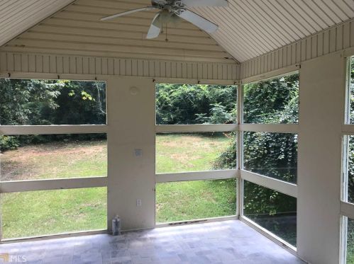 6689 Jojanne Ln, Lithonia GA 30038-3130 exterior