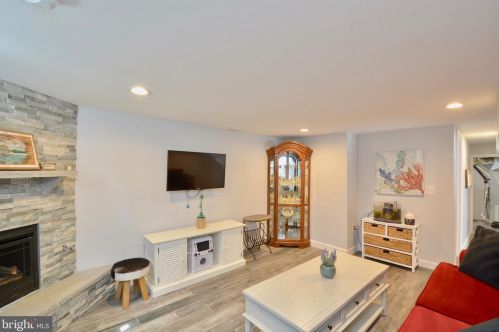 6119 Algona Ct, Alexandria VA 22310-3141 exterior