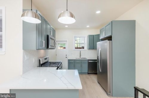 2418 Iseminger St, Philadelphia PA  19148-3518 exterior