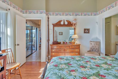 5841 Parkwalk Dr, Boynton Beach FL 33472-2321 exterior