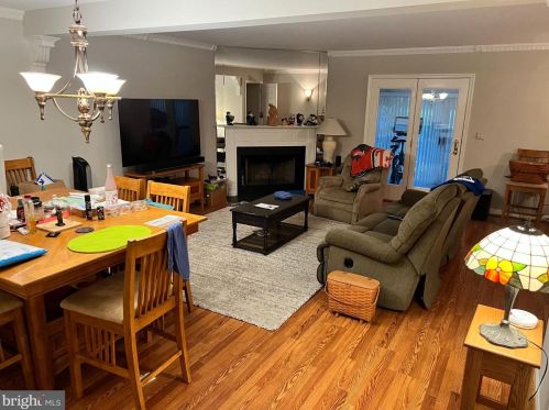 2053 Raleigh Rd, Hummelstown PA  17036-8707 exterior