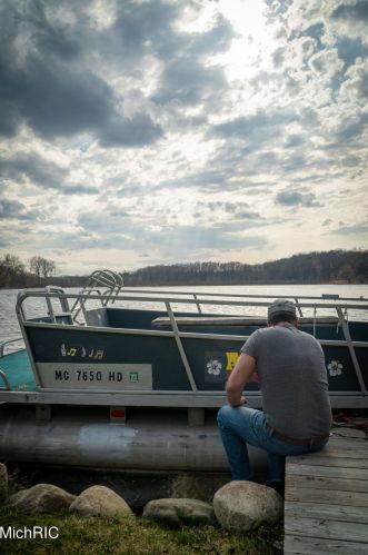 4206 Lk Frst Dr, Kalamazoo MI 49008-3309 exterior