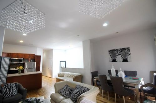 2029 Daly Ave, Bronx NY 10460-2834 exterior