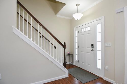 41 Windermere Vlg Rd, Ellington CT exterior