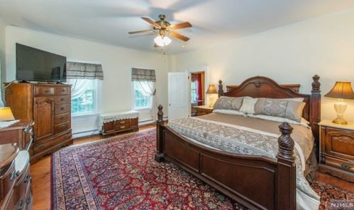 1687 County Rd 565, Wantage NJ 07461-4809 exterior