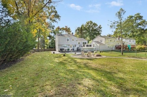 16 Fletcher Pl, Madison NJ 07940-2307 exterior