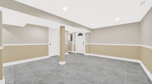 5820 Campbell Ave, Chicago IL 60659-5011 exterior