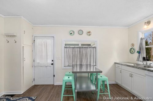 522 Bridge St, Belding MI  48809-1208 exterior