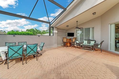 840 Mt Hood Ct, Naples FL 34104-4794 exterior