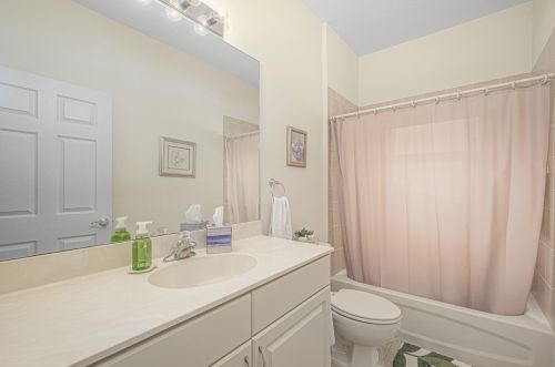 307 Breezy Pt Loop, Fort Pierce FL 34986-2668 exterior