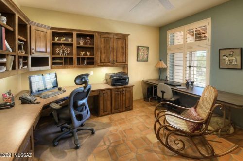 4820 Camino Escuela, Tucson AZ 85718-5914 exterior