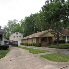 1121 Columbia St, Houston TX  77008-7009 exterior
