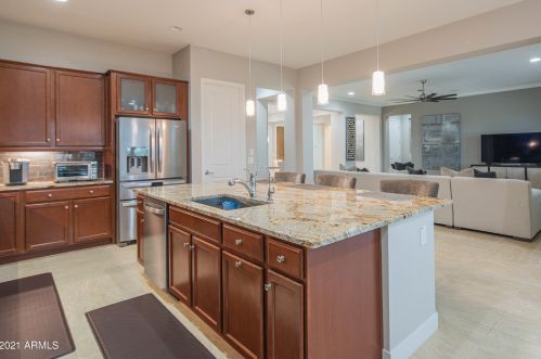 22113 31st St, Phoenix AZ 85016-7009 exterior