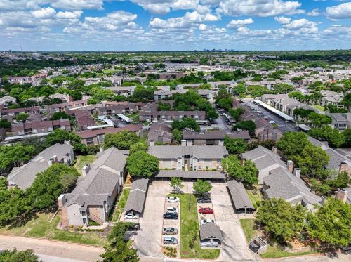 8600 Coppertowne Ln, Dallas TX  75243-8043 exterior