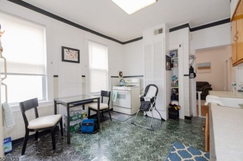 317 Madison Ave, Paterson NJ 07524-2622 exterior