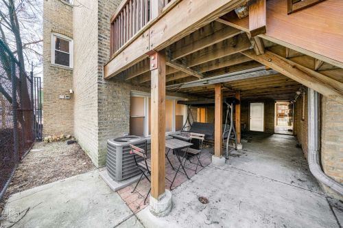 5302 Kedzie Ave, Chicago IL  60625-4712 exterior