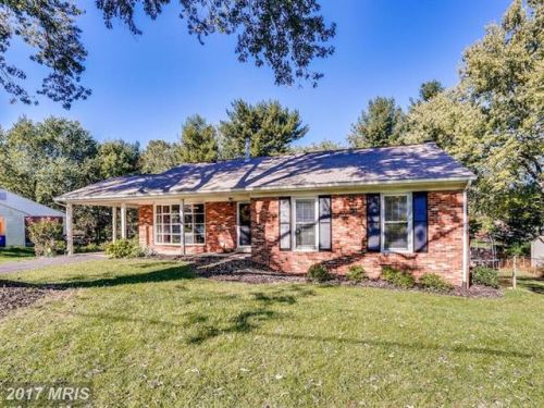 16716 Frontenac Ter, Rockville MD  20855-2051 exterior