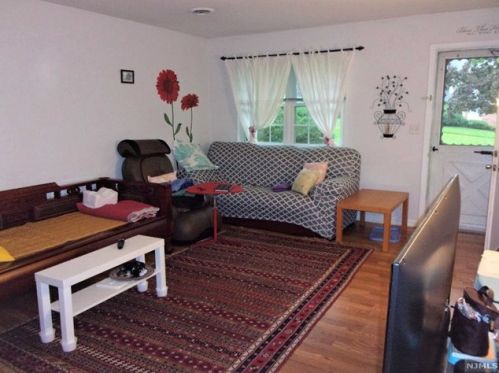 120 Parkview Dr, Teaneck NJ  07666-3804 exterior