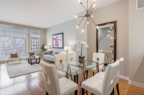 844 Ogden Ave, Chicago IL  60642-5426 exterior