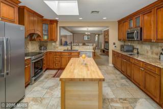 105 Warrenton Dr, Silver Spring MD  20904-2846 exterior