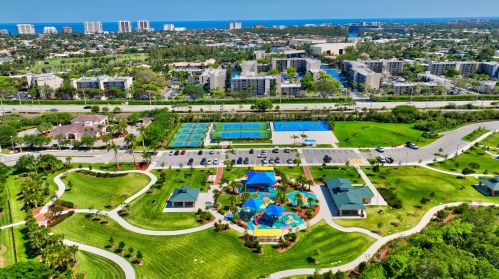 3 Royal Palm Way, Boca Raton FL  33432-7849 exterior