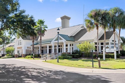 5 Fairforest Ln, Bluffton SC 29909-6181 exterior