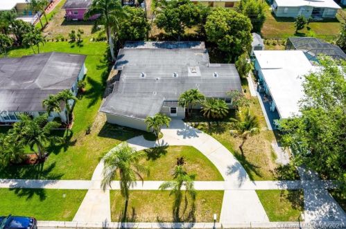 3073 Pruitt Rd, Fort Pierce, FL 34952-5913