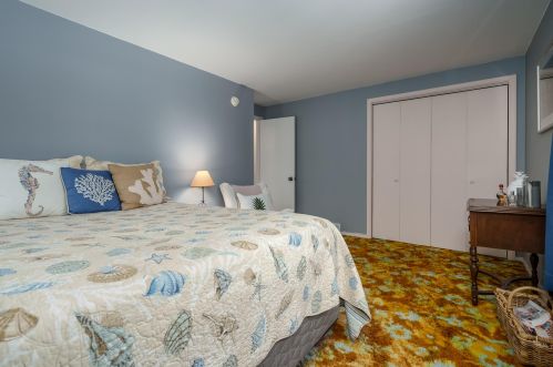 7625 Julie Dr, Kalamazoo MI  49024-4915 exterior