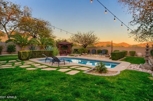 33907 23 Dr, Phoenix AZ 85027-4137 exterior