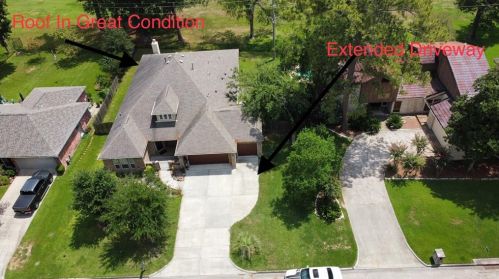 8118 12 Fairway Ln, Humble TX 77346-1716 exterior