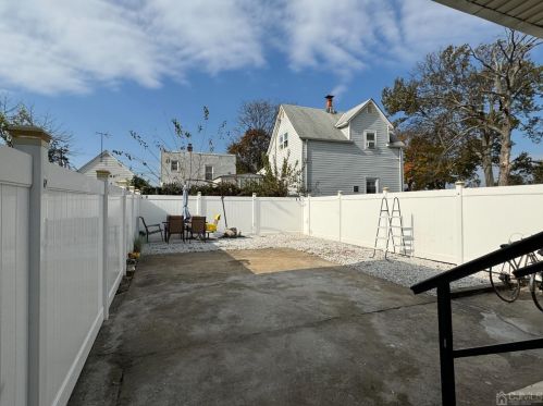 649 Cornell St, Perth Amboy NJ 08861-3121 exterior