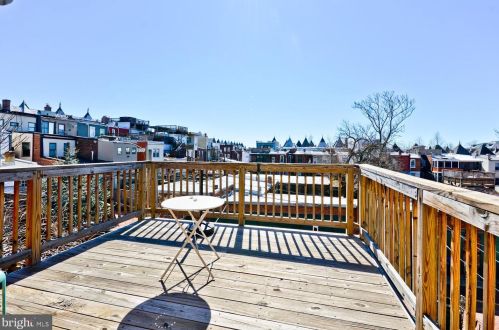 118 W St, Washington DC  20001-1619 exterior