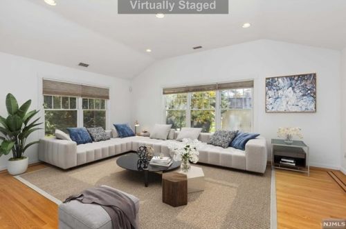 302 Englewood Ave, Teaneck NJ 07666-6039 exterior