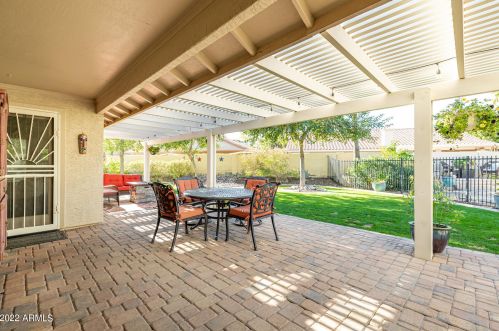 17002 32 Way, Phoenix AZ 85018-3973 exterior