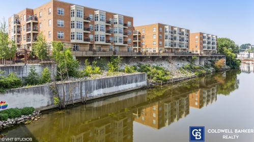 1925 Water St, Milwaukee WI  53202-1583 exterior