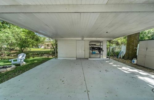 8919 Arrawana Ave, Tampa FL 33614-1810 exterior