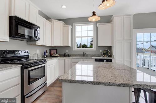 202 Ctr St, Hanover PA 17331-2829 exterior