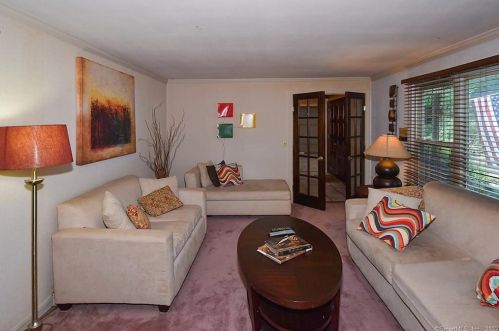 44 Marjorie Ln, Vernon CT 06066-4007 exterior