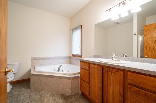 2269 Mangold Ave, Milwaukee WI 53221-4949 exterior