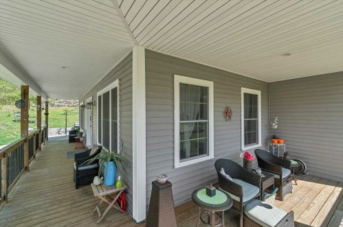 17 Sunrise Ln, Poughkeepsie NY exterior