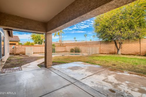 6842 Linda Ln, Chandler AZ 85226-5847 exterior