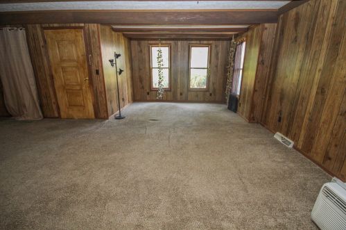 227 2 Ave, Three Rivers MI 49093-1104 exterior