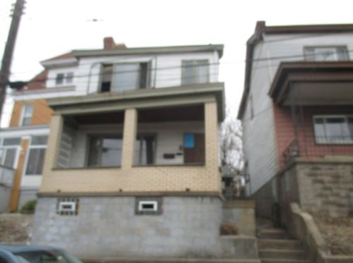 715 Mclain St, Pittsburgh, PA 15210-1041