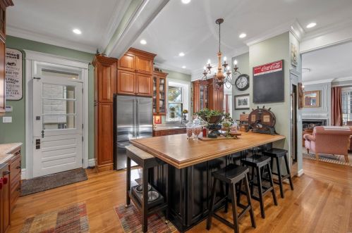 36 Portland Pl, Saint Louis MO 63108-1242 exterior